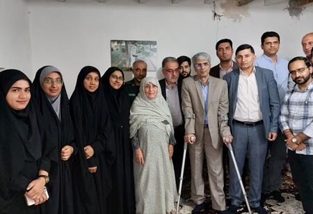 دیدار رئیس دانشگاه علوم پزشکی هرمزگان با خانواده شهید رضایی