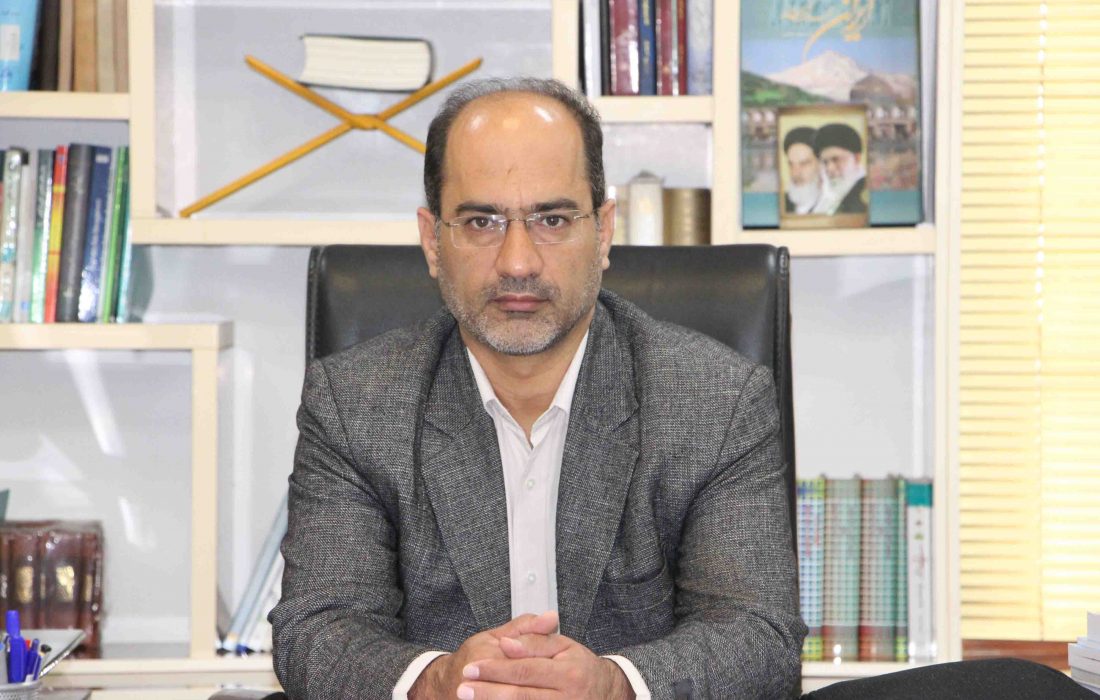 رئیس دانشگاه آزاد اسلامی هرمزگان پژوهشگر برتر صنعت دریانوردی ایران شد