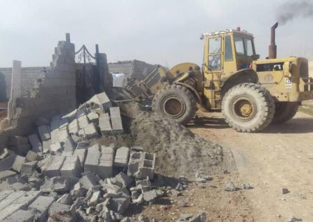 رفع تصرف ۲۰ هزار متر از اراضی دولتی در بندرعباس