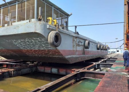 ظرفیت تعمیرات اساسی و زیر آبی شناورهای خدمات دریایی در بندر شهید رجایی مهیا است