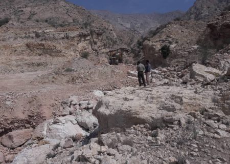 بازدید از محدوده معدن سنگ لاشه درگی شهرستان بندرعباس  در راستای حفاظت از اراضی ملی