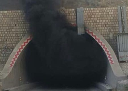 حریق تانکر سوخت در تونل تنگه زاغ هرمزگان با ۵ مصدوم