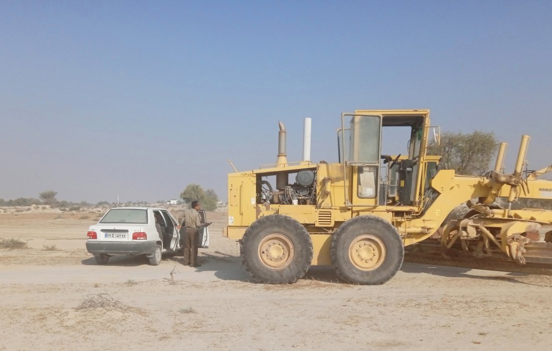 توقف عملیات احداث راه در اراضی ملی بوجراش شهرستان بندرلنگه