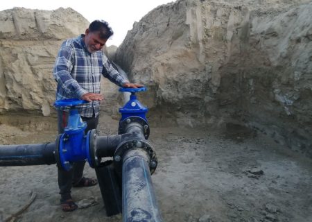 اجرای ۲۱۶ کیلومتر شبکه توزیع و خط انتقال آب در شهرستان سیریک