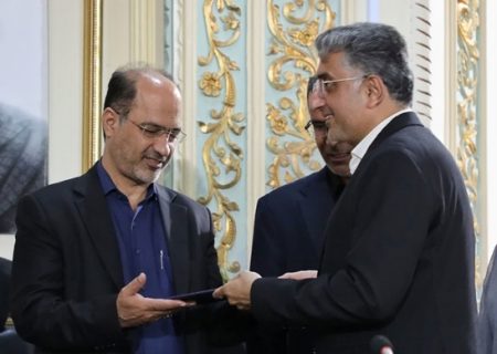 انتخاب شهردار بندرعباس به عنوان مدیر نمونه شهرستان