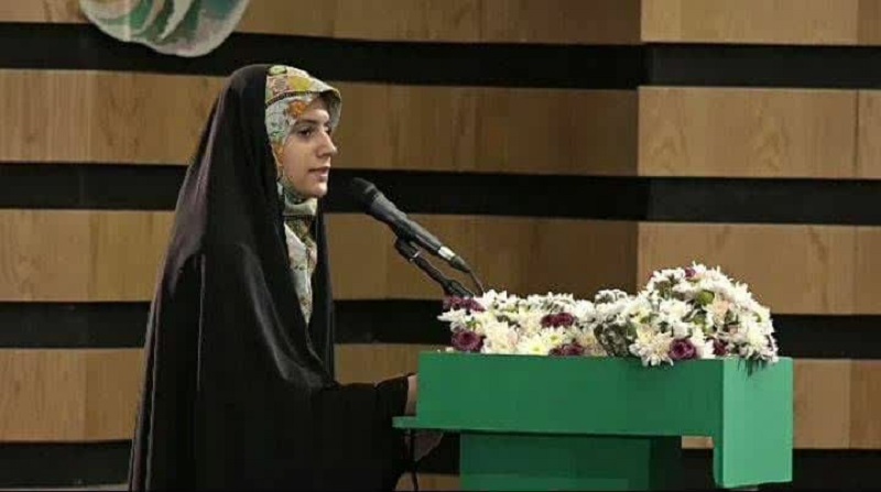 افتخار آفرینی شاعر مینابی در چهل و یکمین دوره جشنواره فرهنگی هنری امید فردا تهران