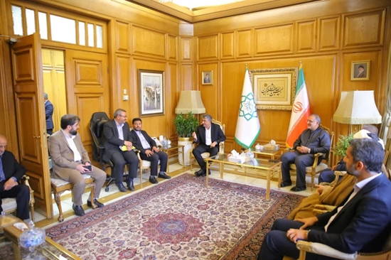 دیدار شهردار بندرعباس با شهردار تهران