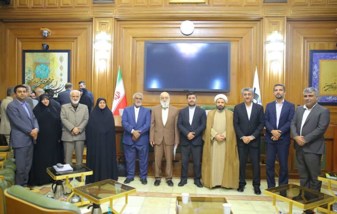دیدار شهردار بندرعباس با معاون خدمات شهری و محیط زیست شهرداری تهران