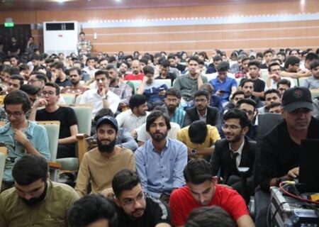 برگزاری مراسم گرامیداشت روز دانشجو در سالن شهید آوینی بندرعباس