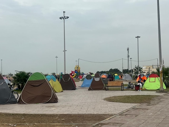 نصب هزاران چادر مسافرتی مسافران نوروزی در بندرعباس