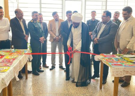 نمایشگاه کتاب در کتابخانه مرکزی شهید جاویدالاثر مینکی شهرستان بندرلنگه افتتاح شد