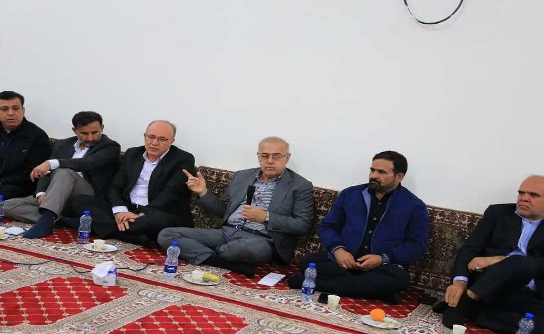 بازدید میدانی استاندار و مدیر مخابرات منطقه هرمزگان از وضعیت ارتباطی روستای خورگو