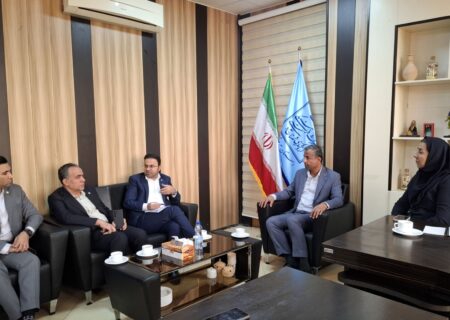 بررسی و رفع موانع تسهیلات سرمایه‌گذاران گردشگری هرمزگان