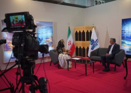 حضور شهردار بندرعباس در پخش زنده ایران جان؛ هرمزگان ایران از محل نمایشگاه فرصت‌های دریاپایه خلیج فارس و مَکران