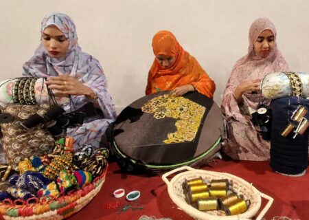 بیش از یک ۱۱۰۰ نفر در حوزه صنایع‌دستی هرمزگان آموزش‌دیده‌اند