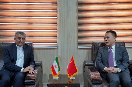 از قدردانی تا تأکید بر آینده همکاری‌ها؛ دیدار سرکنسول چین با شهردار بندرعباس